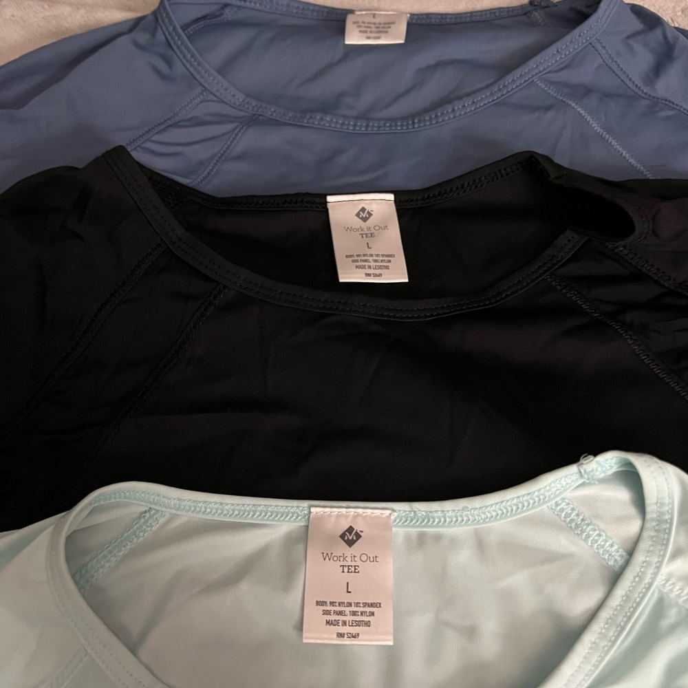 Set of work out tees